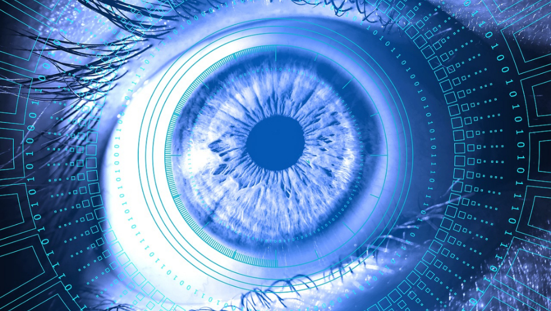 Foto: lentes de contacto robótico para zoom en los ojos. 31 julio 2019