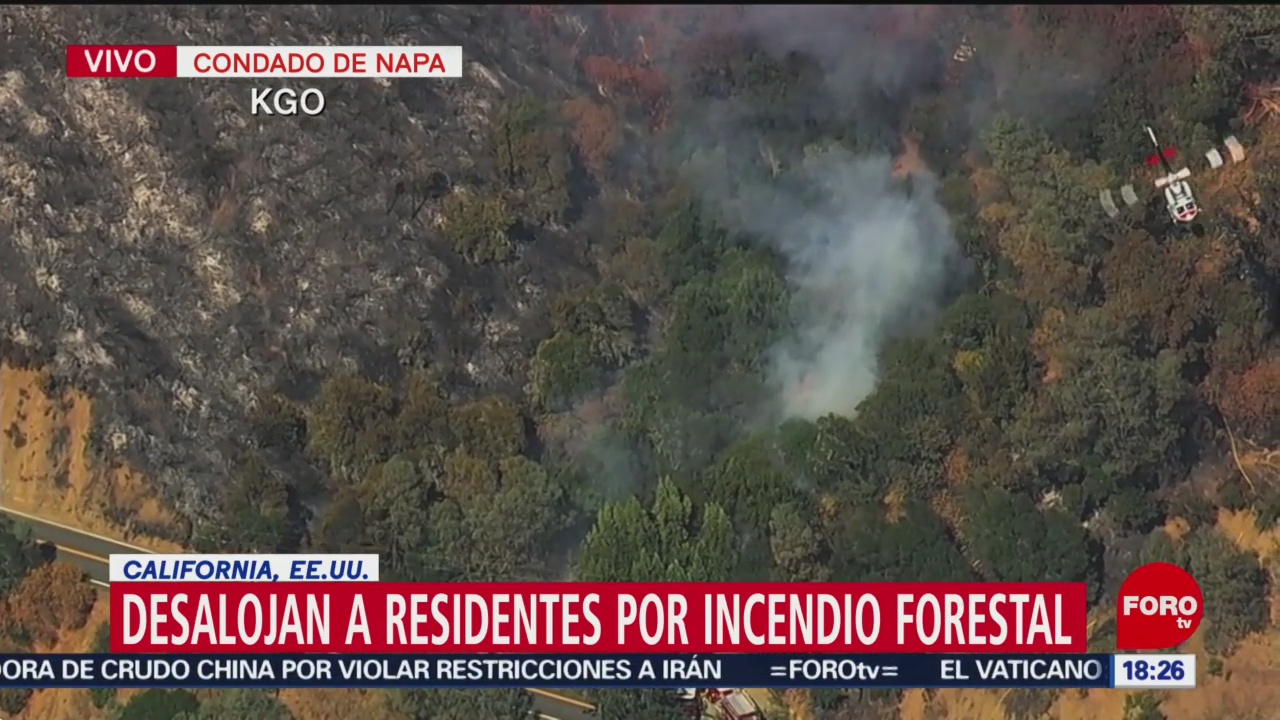 Desalojan a residentes por incendio forestal en el condado de Napa