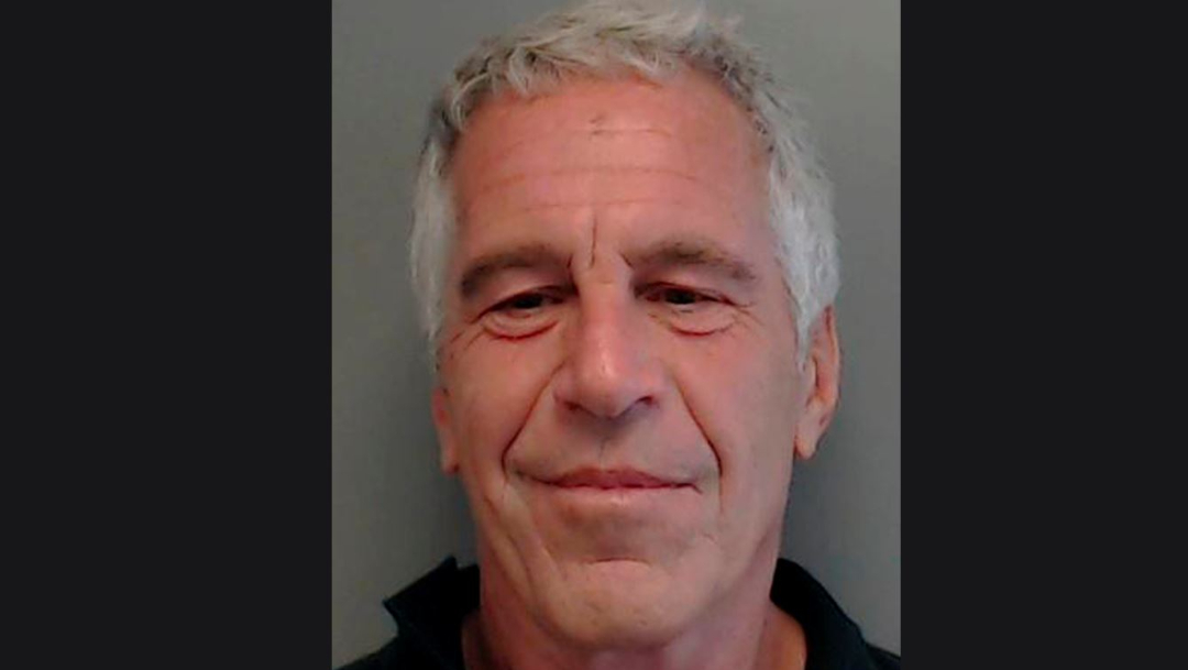 Fiscalía de EU imputa a millonario Jeffrey Epstein por tráfico sexual