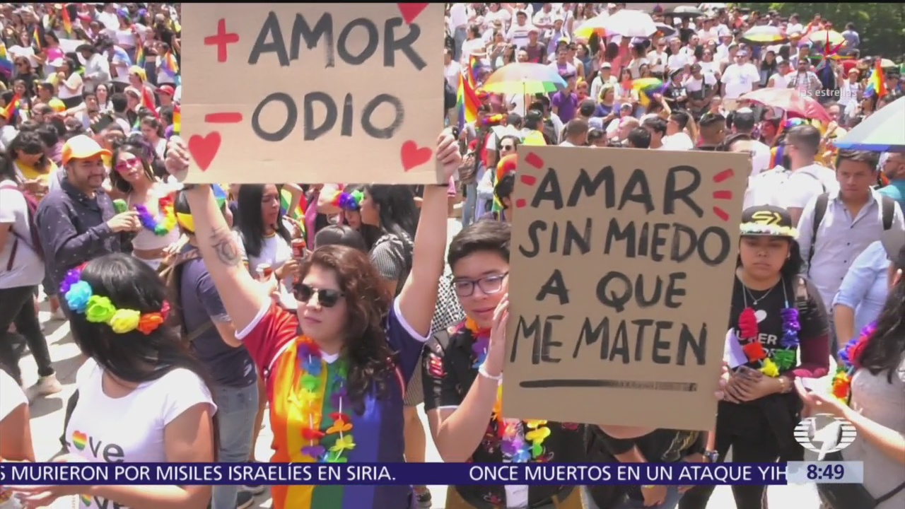 Famosos se dieron cita en la marcha gay en la CDMX