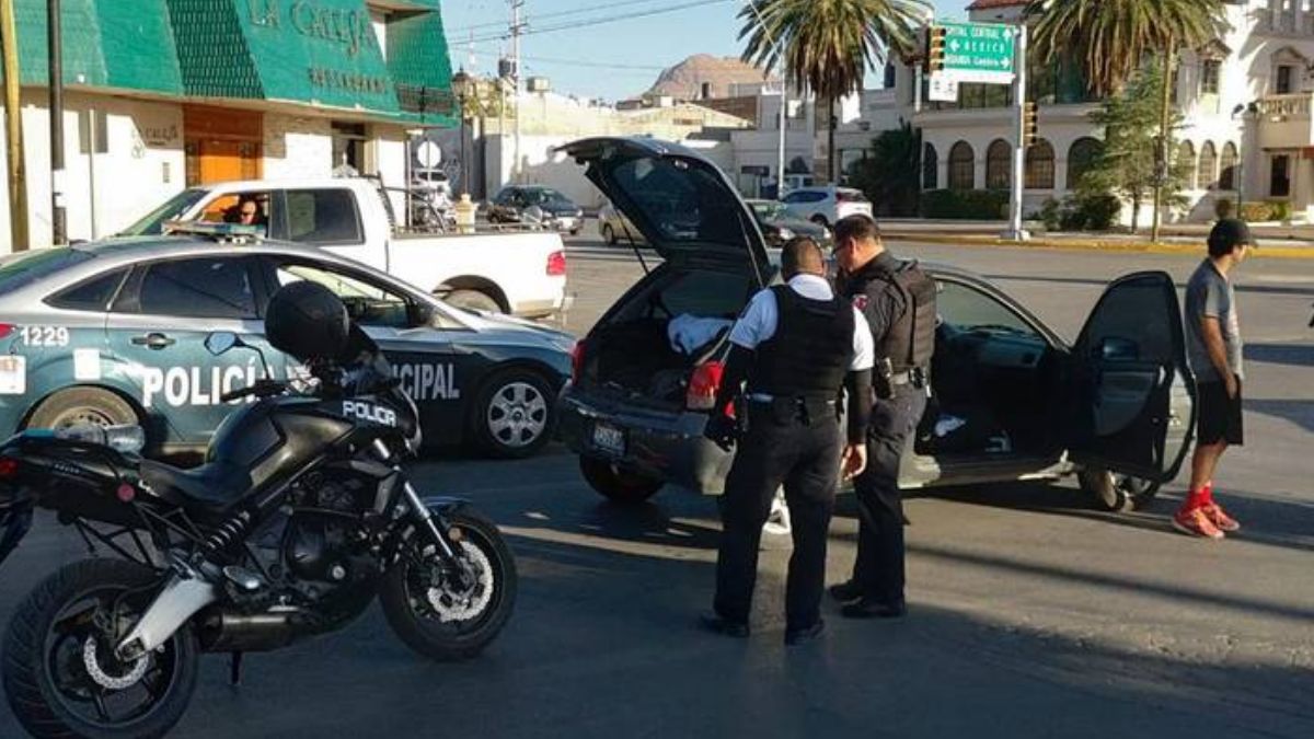 Foto: Agentes de la Policía Municipal de Chihuahua detuvieron a los supuestos secuestradores