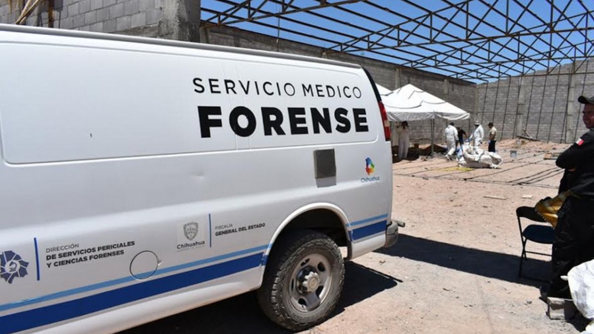 Foto: Servicios forenses llegaron a una bodega en el municipio de Aldama, en Chihuahua. El 11 de julio de 2019