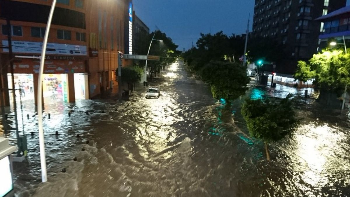 Foto: Las calles del centro de la ciudad de Guadalajara, Jalisco quedaron inundadas por las lluvias. El 8 de julio de 2019