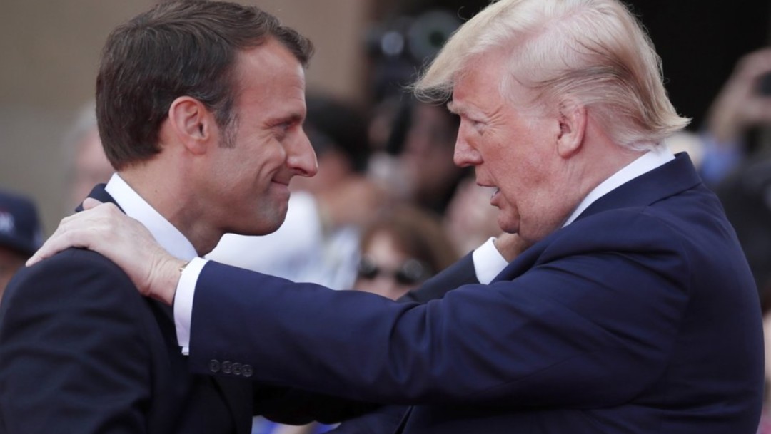 Foto: El presidente francés Emmanuel Macron con el presidente de Estados Unidos, Donald Trump, durante una ceremonia, el 6 de junio de 2019 (AP, archivo)