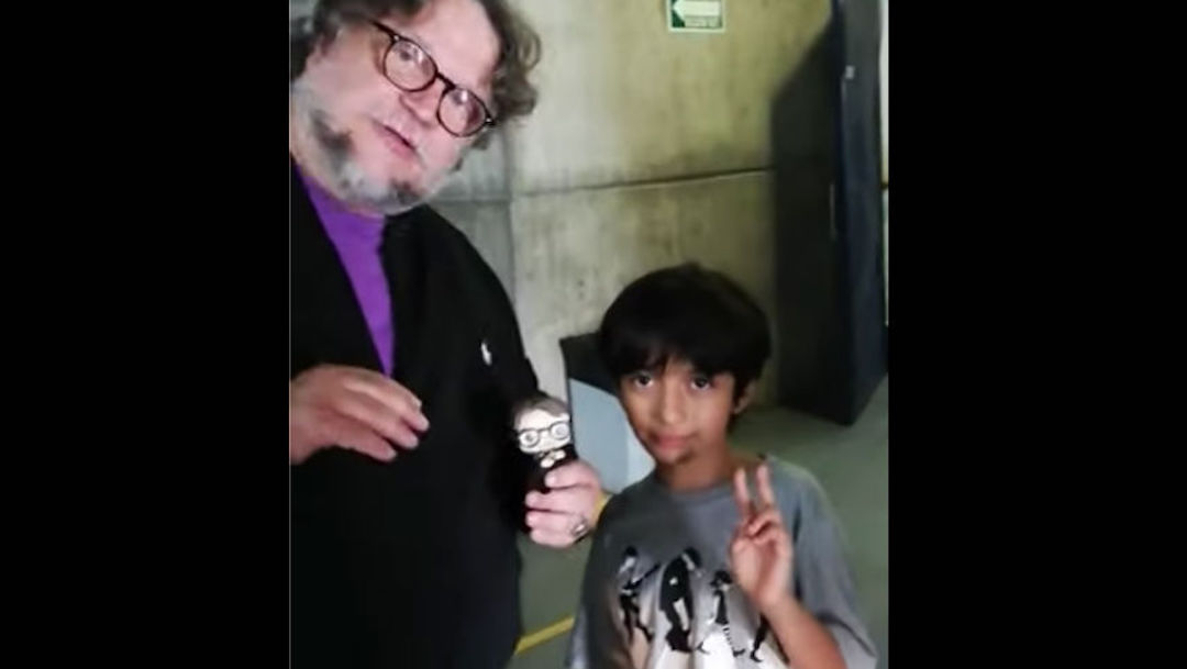 Foto Niño 'youtuber' entrevista a Guillermo del Toro 30 julio 2019