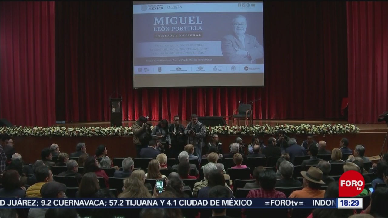 Foto: Homenaje al historiador Miguel León-Portilla