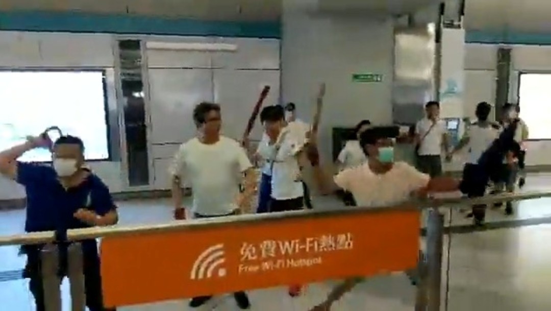 Foto: Ataque en el metro de Hong Kong, 22 de julio de 2019, China