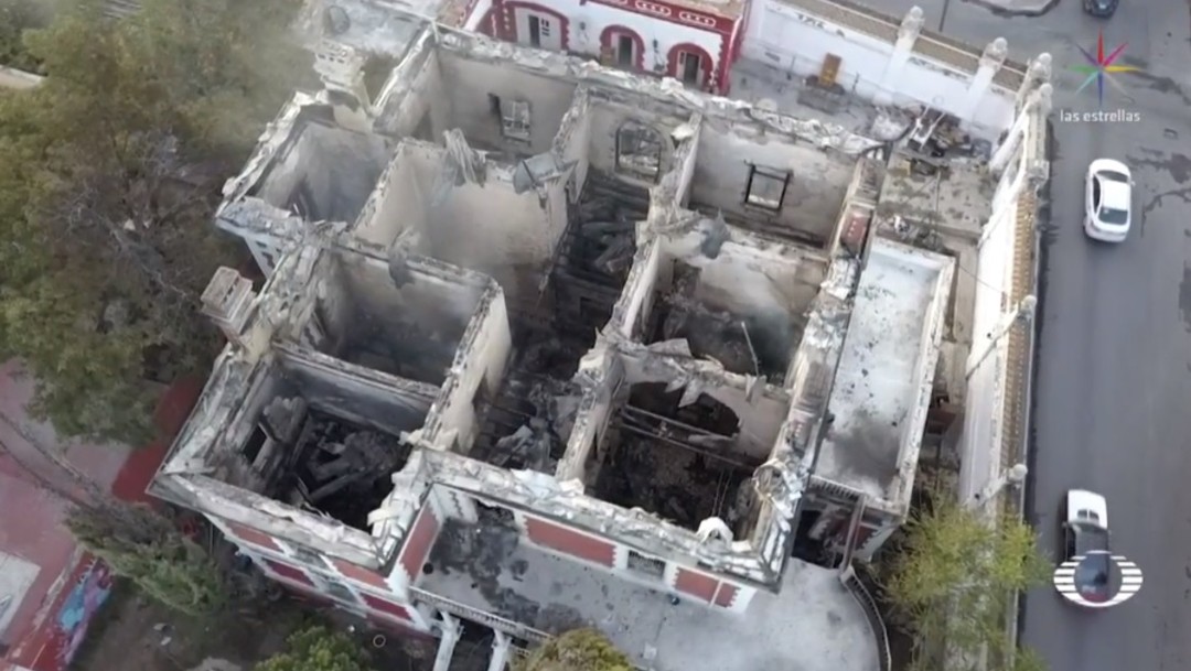 Investigan incendio que destruyó emblemática Casa Alameda en Coahuila