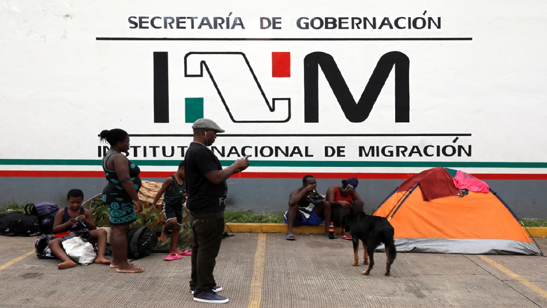 Empleados del INM enfrentan incertidumbre; los mandan a Tapachula sin capacitar