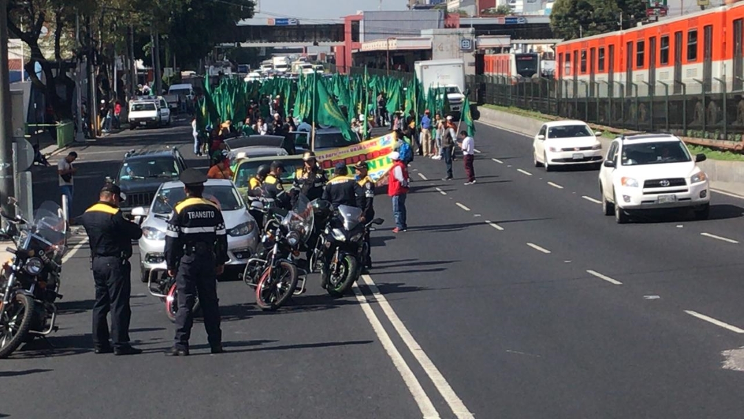 Marchan campesinos de México en CDMX, entregan pliego petitorio en Palacio Nacional