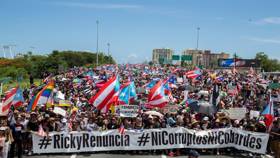 Foto Miles de puertorriqueños marchan para exigir la renuncia del gobernador Ricardo Rosselló 22 julio 2019