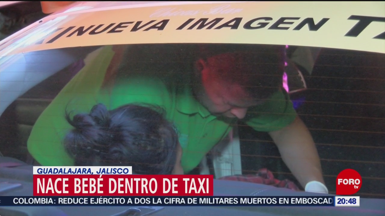 Nace bebé dentro de taxi en Guadalajara, Jalisco