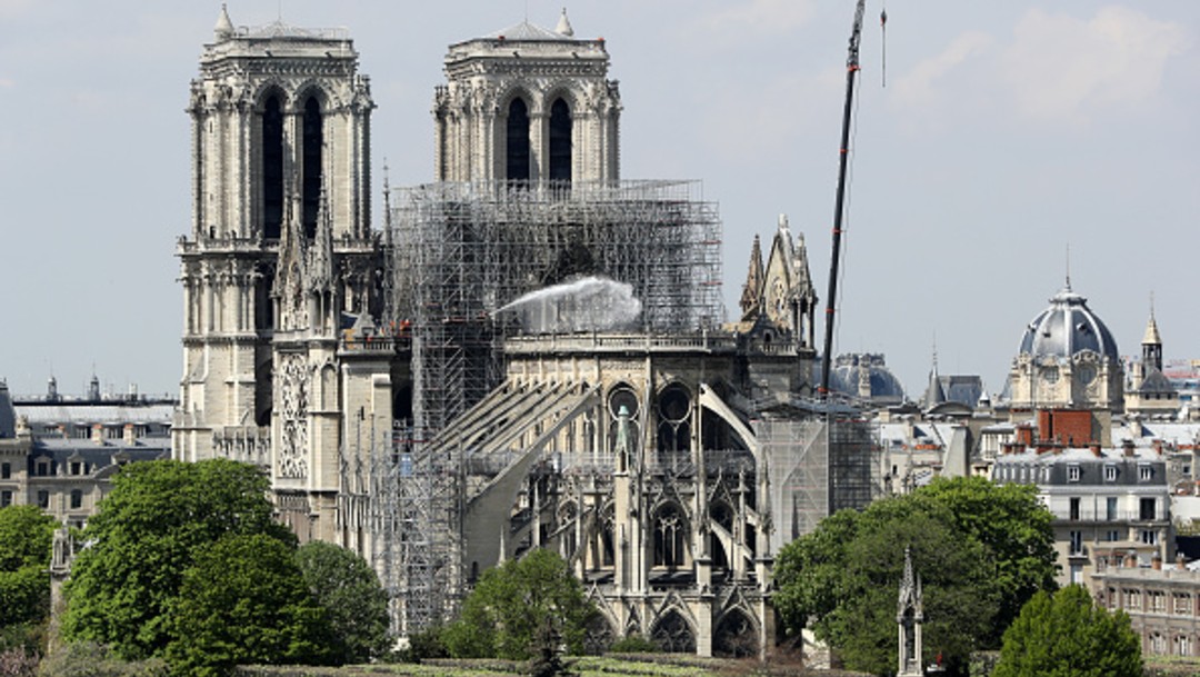Guardia recién contratado podría ser clave en el incendio en Notre Dame