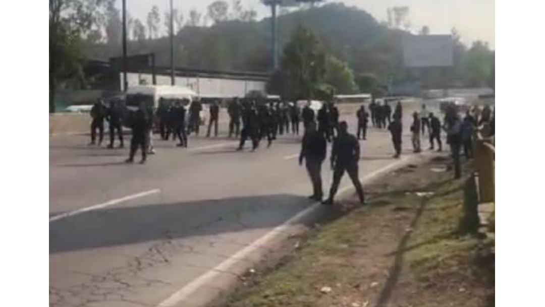 Policías federales realizan nuevo bloqueo en la México-Pachuca