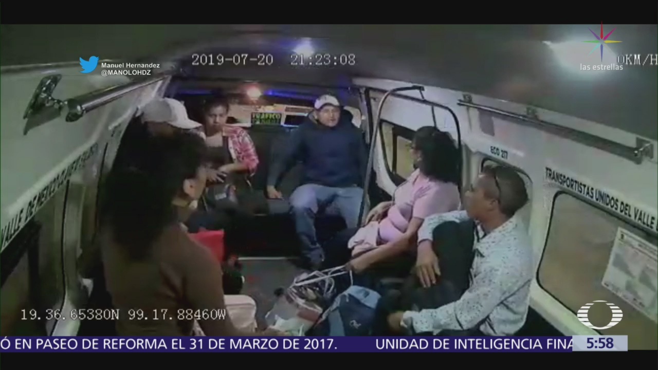 Presuntos pasajeros asaltan combi en el Estado de México