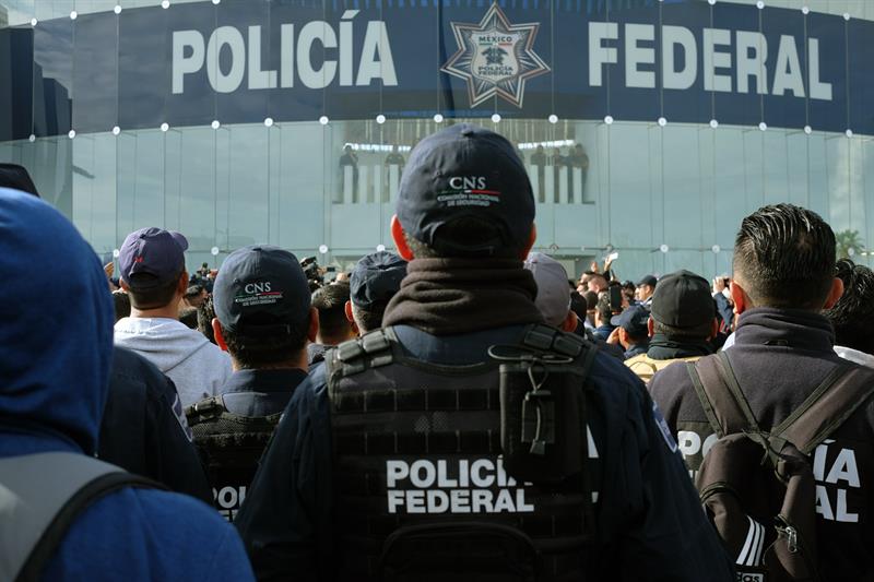 Foto: protesta de policías federales, 3 de julio 2019. EFE