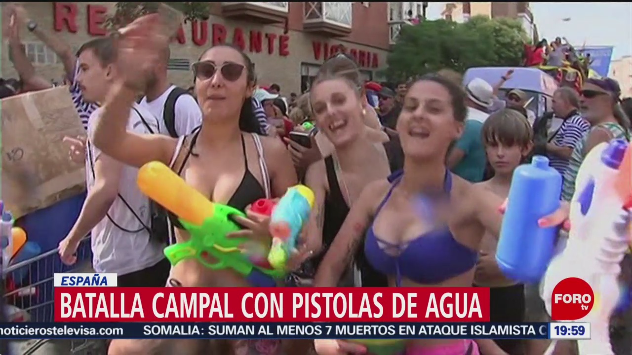 FOTO: Realizan batalla campal con pistolas de agua en Madrid, España, 14 Julio 2019