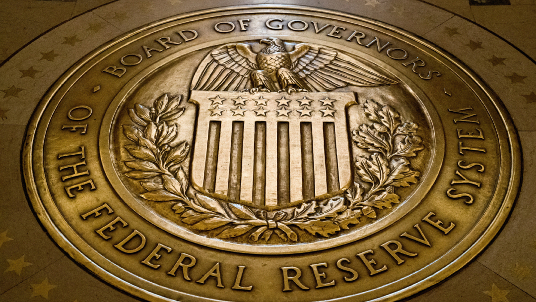 Fed subraya argumentos para baja de tasas de interés
