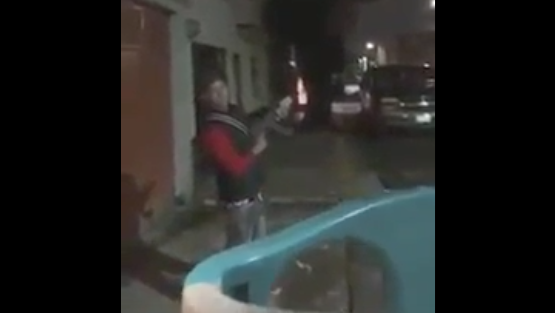 Video: A balazos, despide a su hermano que fue abatido en Ecatepec y jura vengarse