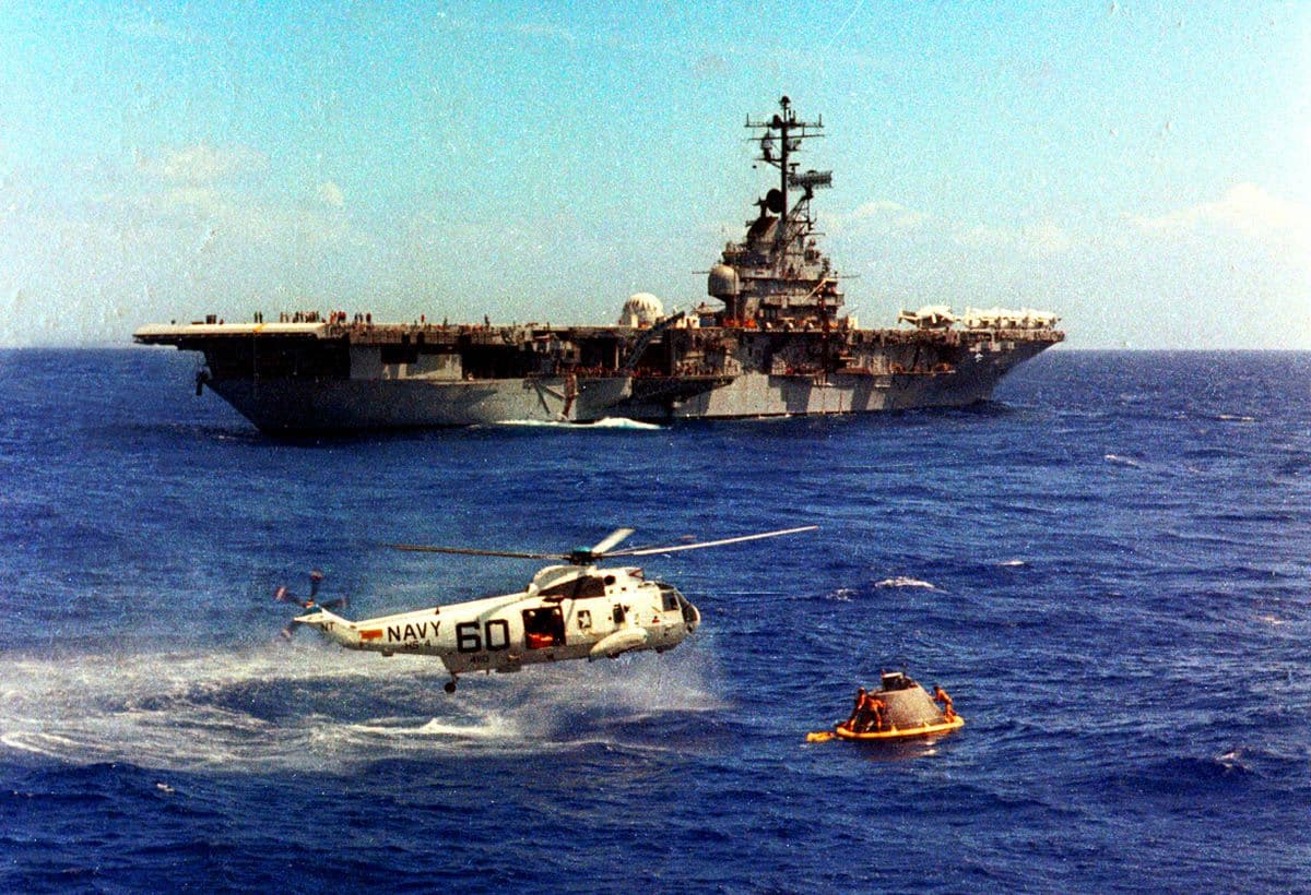 FOTO Nave de Apollo 11 pudo ser destruida por tormenta en su regreso a Tierra (US Navy/Washington Post