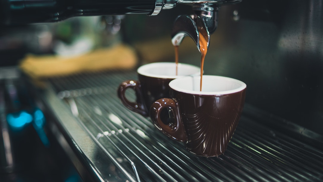 Si padeces migraña deberías reducir tu consumo de café