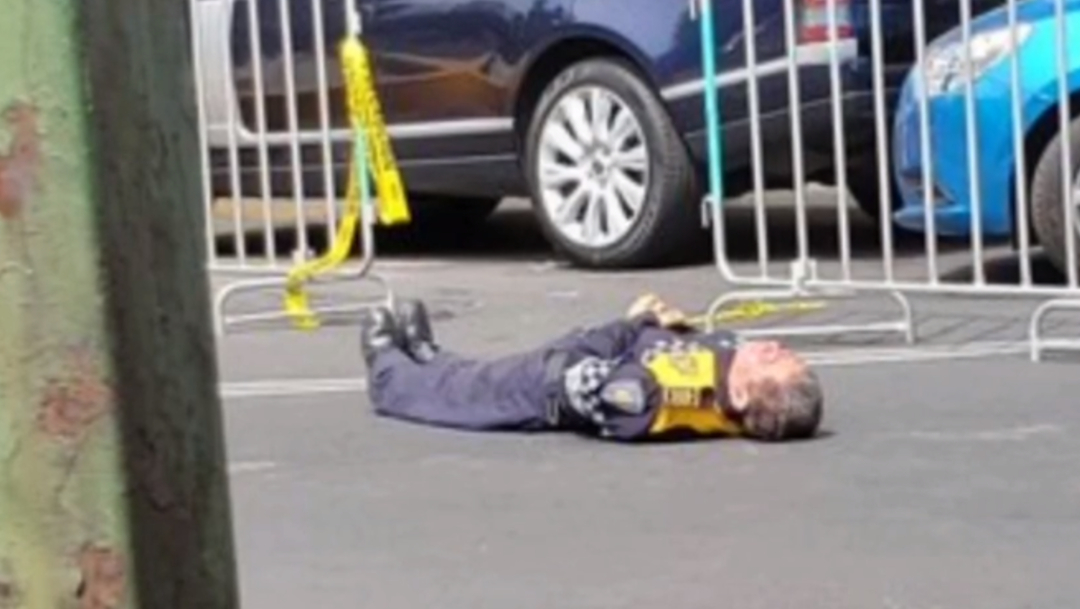 FOTO Buscan a conductor que golpeó a policía durante Maratón CDMX (FOROtv)
