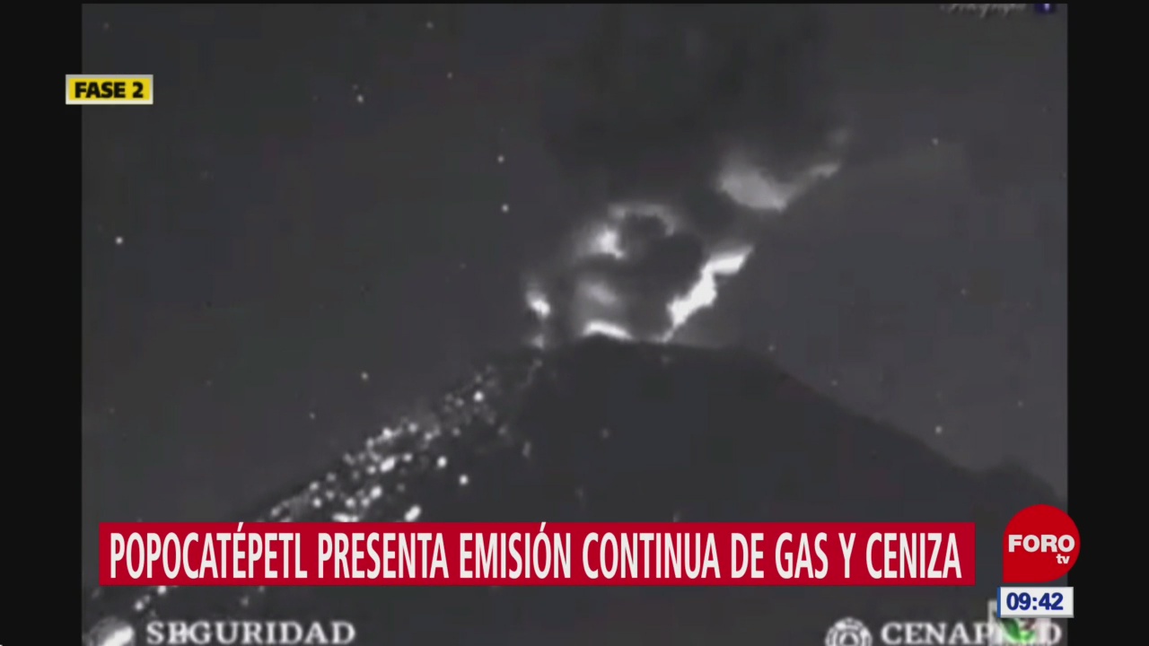 El Popocatépetl emite gases continuos y ceniza ocasional