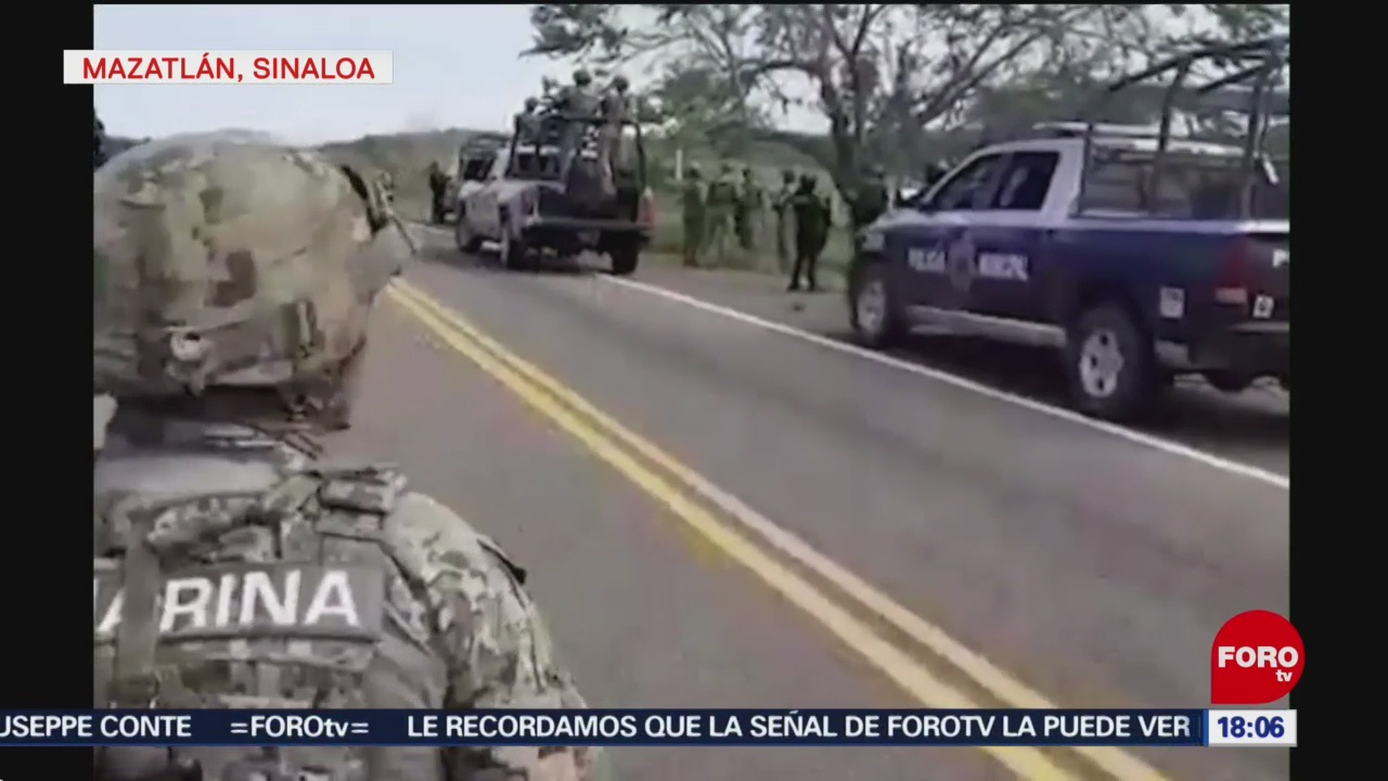 Enfrentamiento Entre Policías Hombres Armados Mazatlán