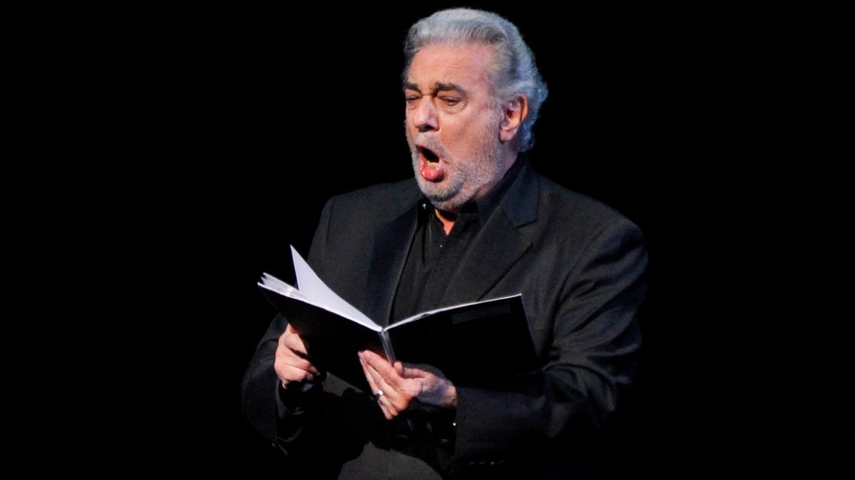 Plácido Domingo se retira de la Met Opera de NY tras denuncias de acoso
