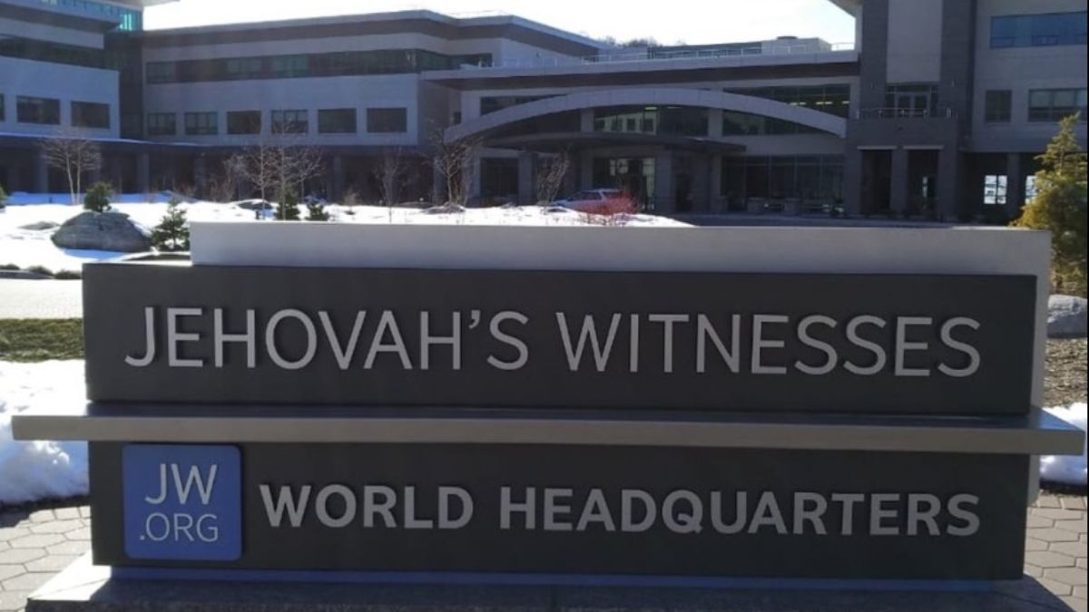 Foto: Sede de los Testigos de Jehová en Nueva York, EEUU. Léia Aquino S/tripadvisor