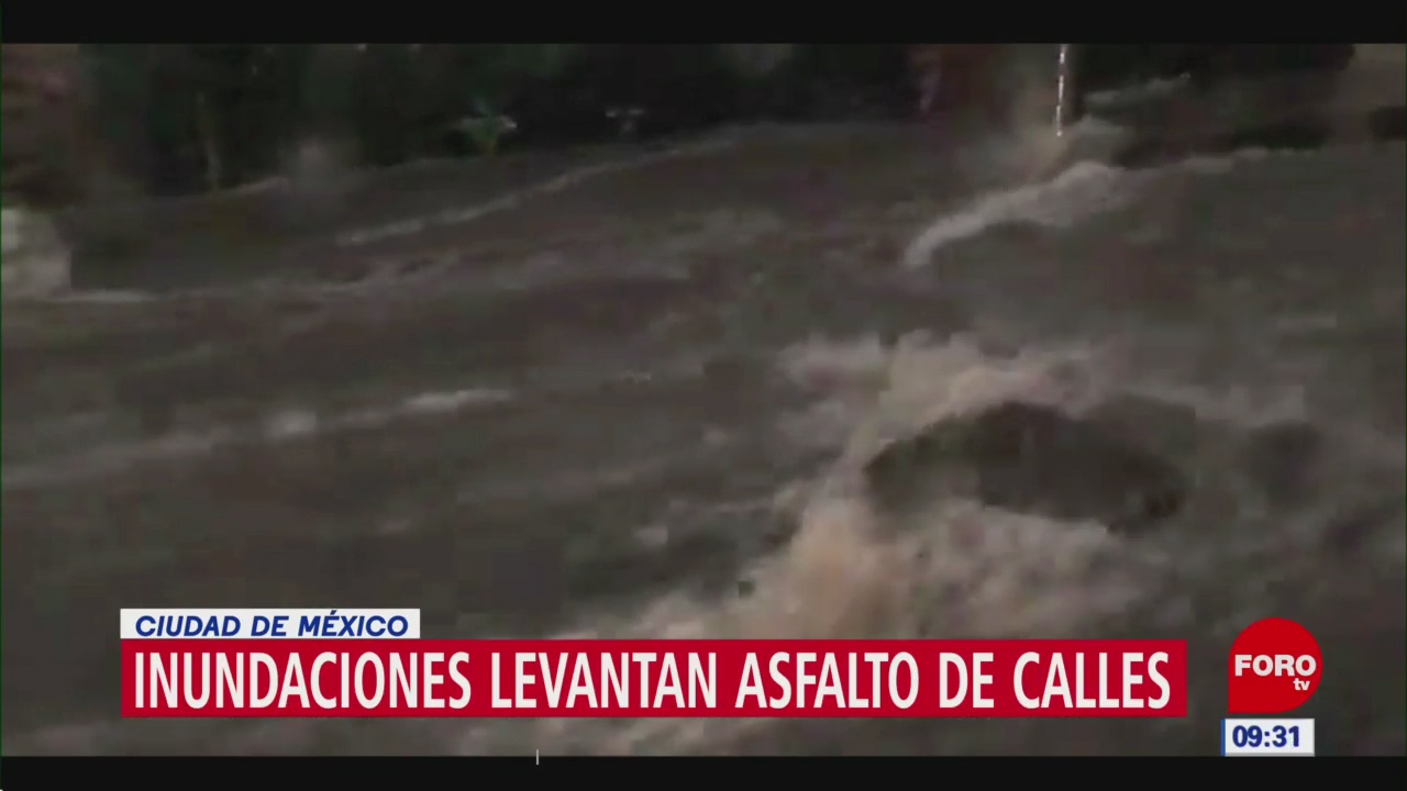 Fuertes lluvias levantan el asfalto en la alcaldía Álvaro Obregón