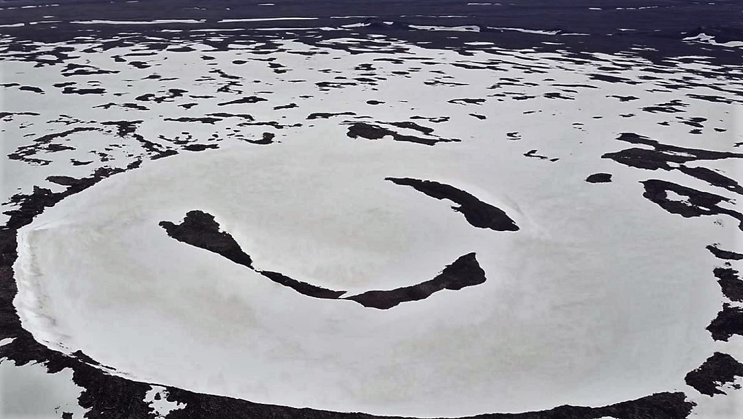 Islandia conmemora la muerte del glaciar Okjökull a causa del cambio climático