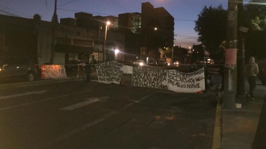 Foto Manifestantes bloquean avenida Azcapotzalco-La Villa 21 agosto 2019