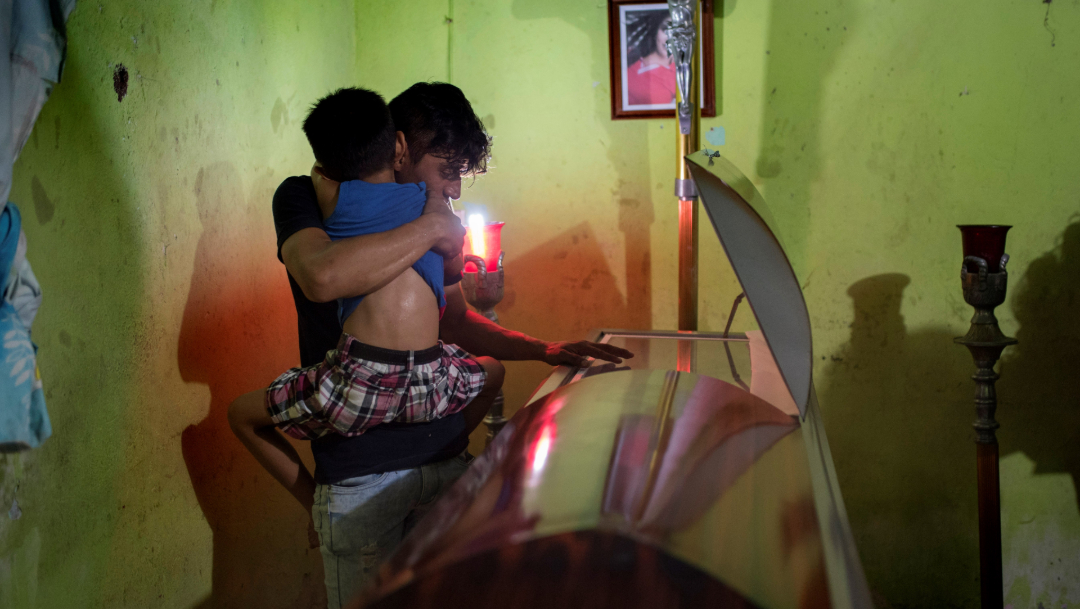 FOTO Sánchez Cordero niega que violencia haya rebasado al Estado, tras masacre en Coatzacoalcos que dejó 29 muertos (EFE)