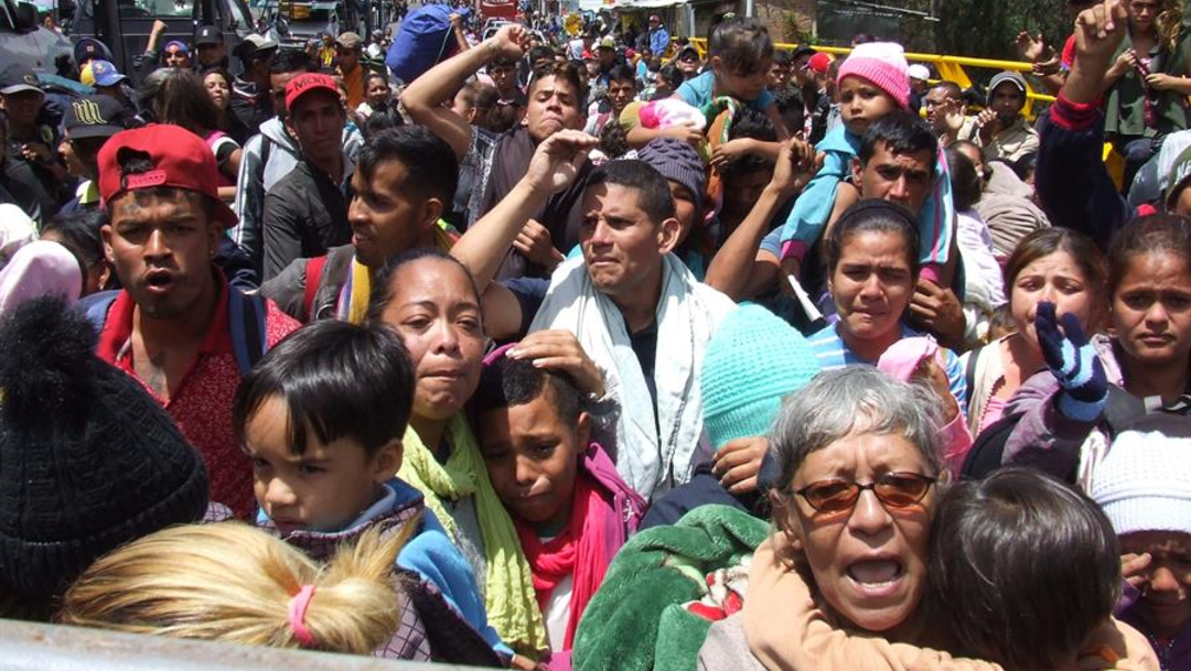 Foto: El subsecretario de Migración de Ecuador, Jhoe Lara, dijo que se reforzarán controles en el ingreso, 26 de agosto de 2019 (EFE)