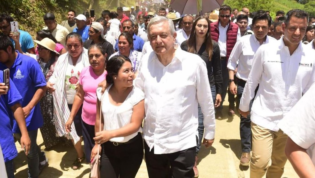 Foto: Durante su estancia en Oaxaca, el presidente Andrés Manuel López Obrador dijo que se tiene que resolver que no hay médicos suficientes, el 17 de agosto de 2019 (Gobierno de México)