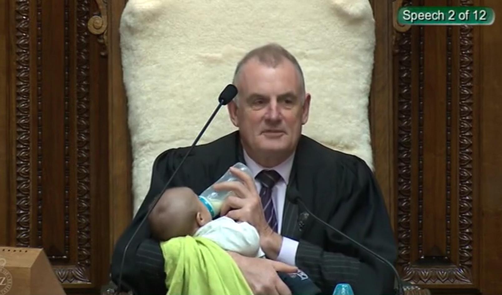 presidente parlamento nueva zelanda bebe