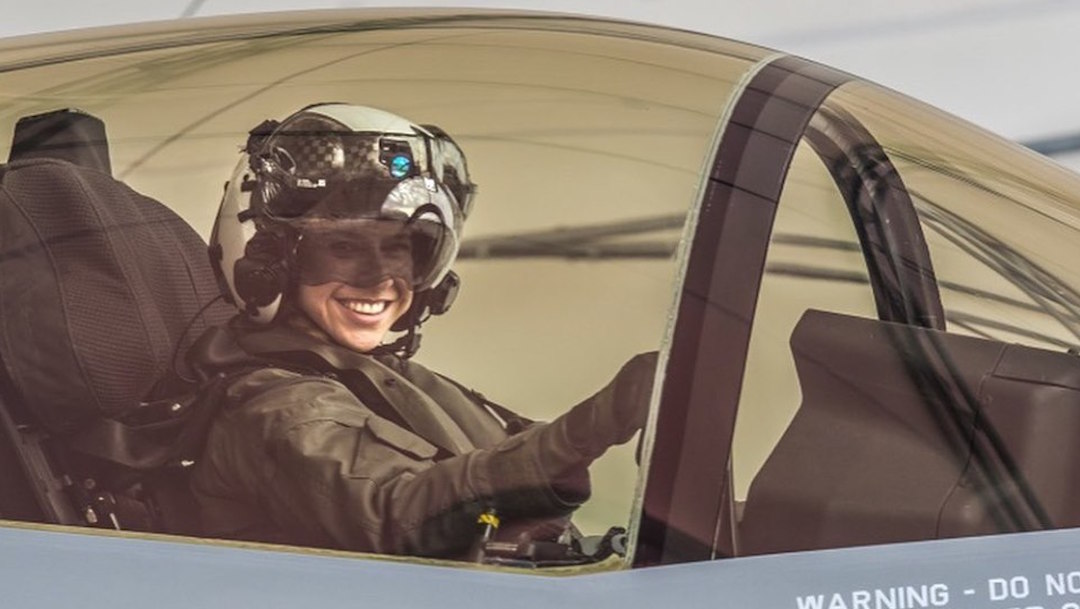 Foto Anneliese Satz la primera mujer que piloteará un avión militar F-35 16 agosto 2019