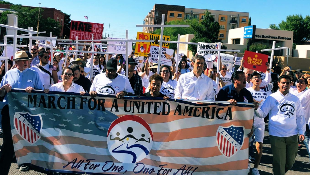 Foto: A la protesta se sumaron otros grupos latinos y políticos, como uno de los candidatos demócratas a la Presidencia de Estados Unidos, Beto O'Rourke, 10 de agosto de 2019 (Twitter @BetoORourke)