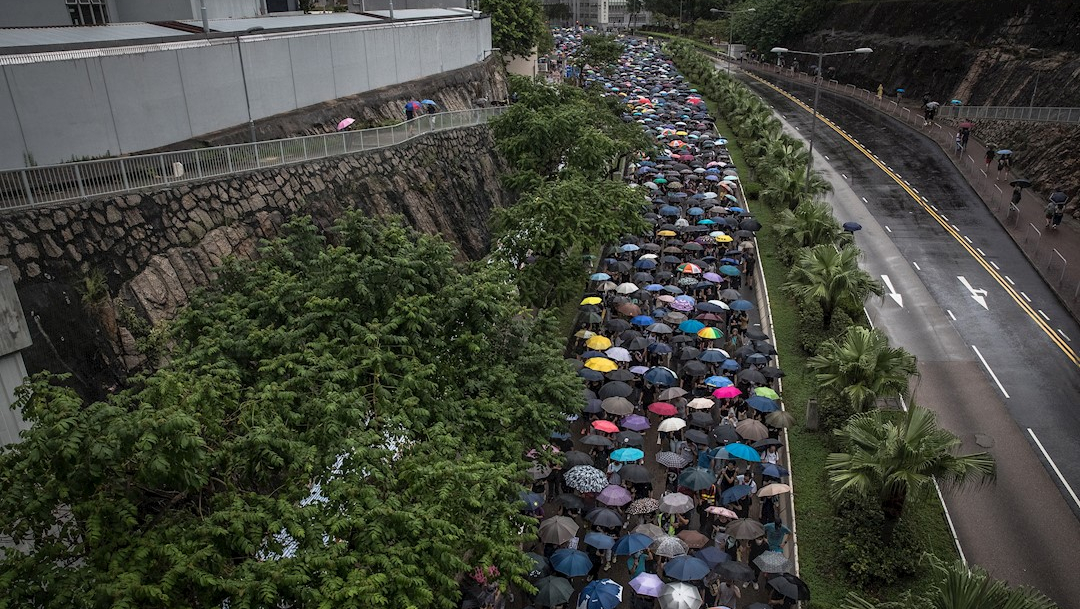 Foto: Miles de profesores marcharon en Hong Kong, 17 agosto 2019
