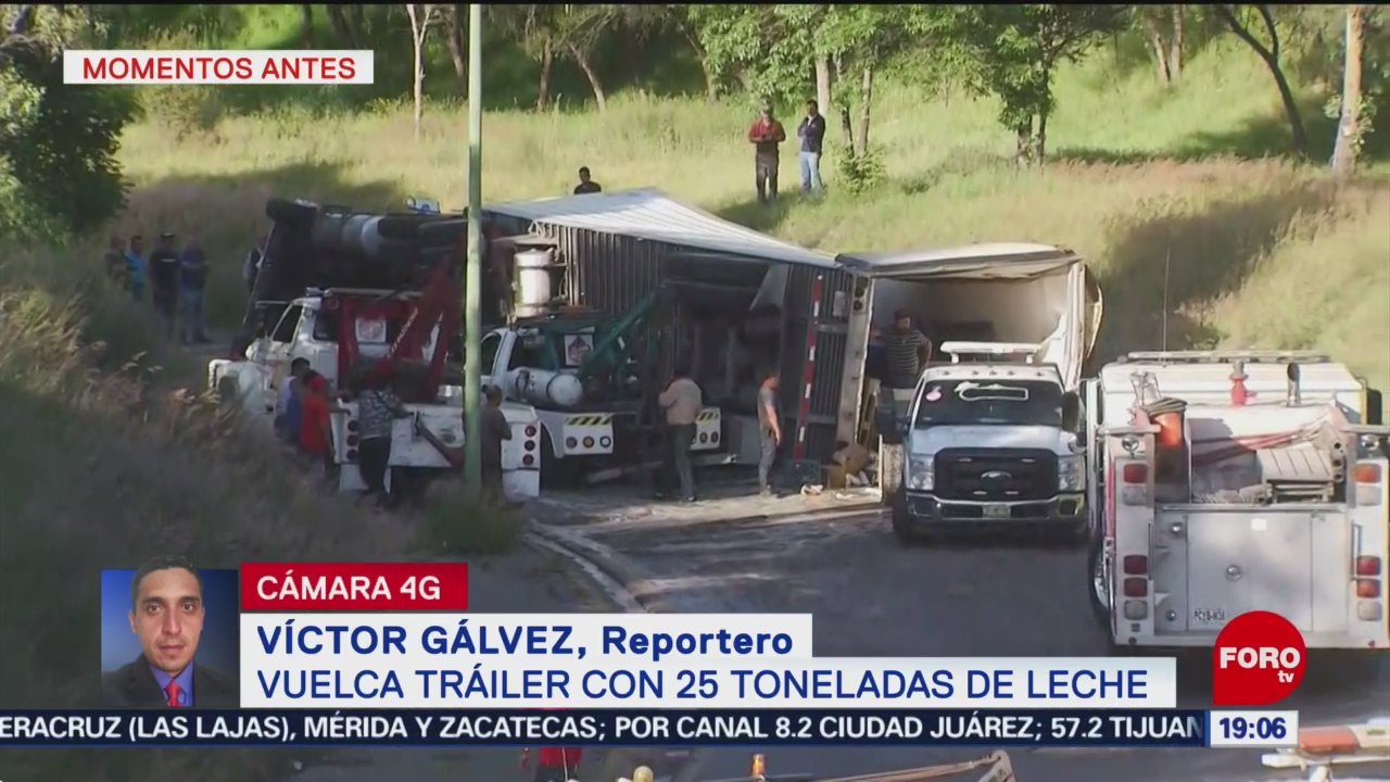 FOTO: Vuelca tráiler con 25 toneladas de leche en la México-Querétaro, 31 Agosto 2019