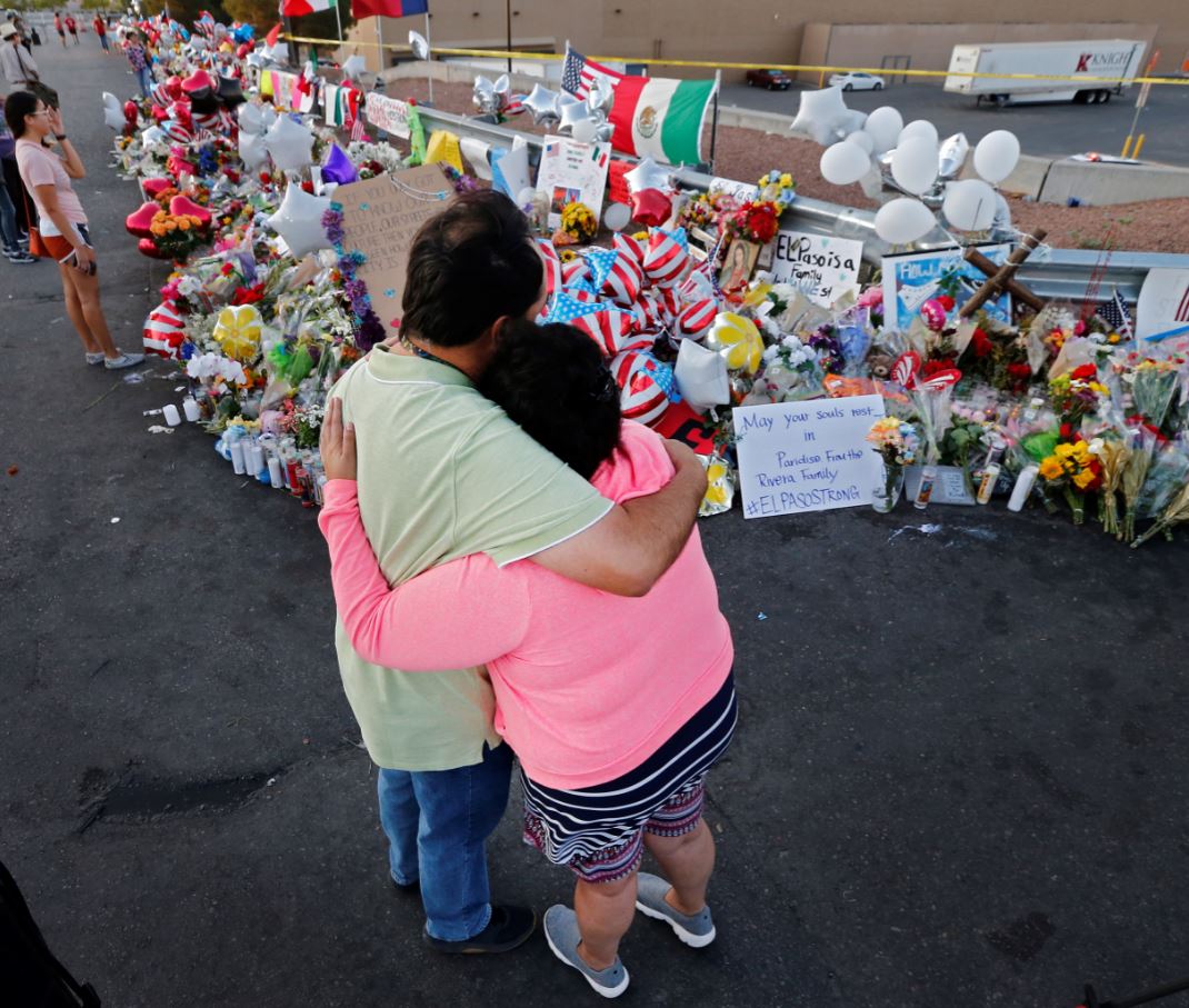 En El Paso, Texas, el presidente Donald Trump visitará a las familias de las víctimas del tiroteo que se registró en un supermercado