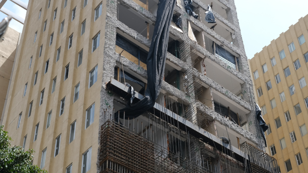 FOTO AMLO: No impunidad a constructoras de viviendas dañadas por sismos de 2017 (Cuartoscuro/Graciela López)