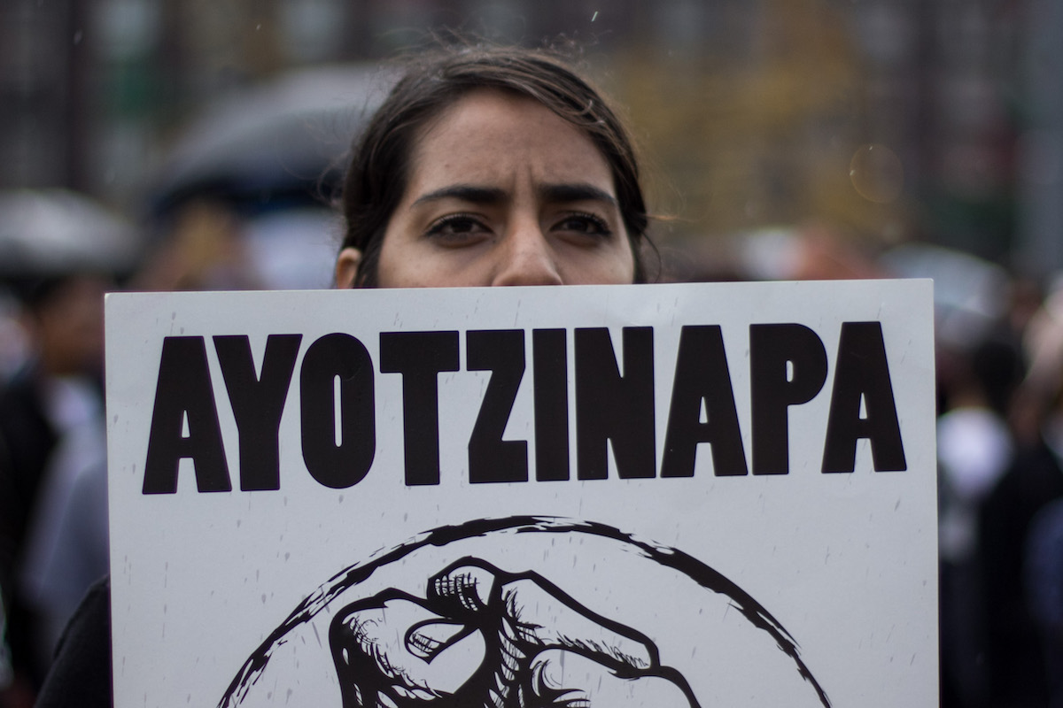 Foto:marcha 43 estudiantes ayotzinapa. Septiembre 2019