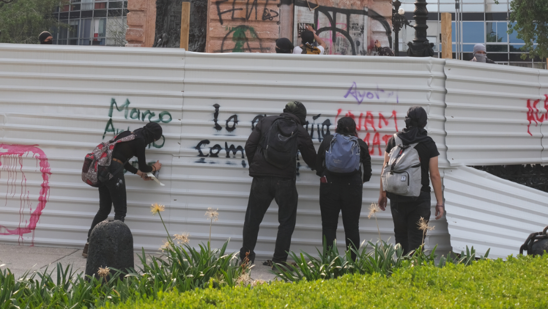 FOTO CCE pide sancionar a responsables de actos violentos en marchas (Cuartoscuro/Graciela López)