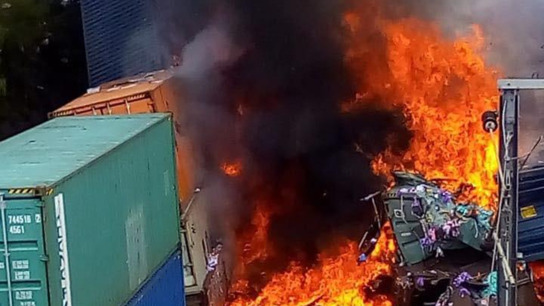 Chocan y se incendian trenes en Hidalgo; hay cuatro lesionados