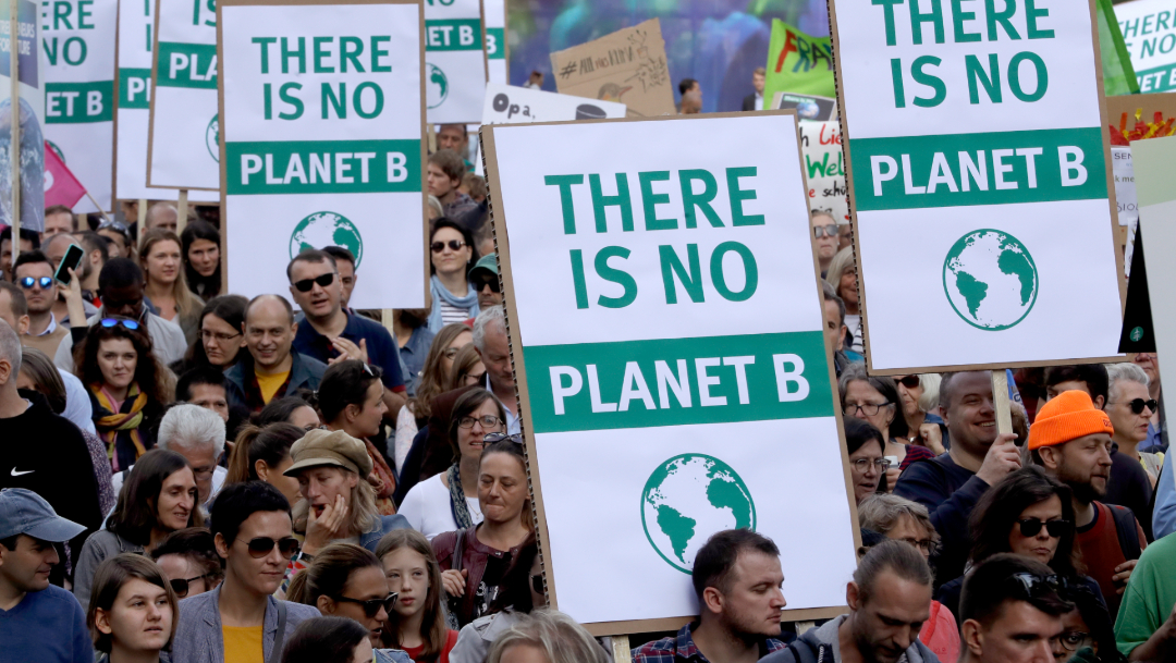 FOTO #ClimateStrike Protestas contra el cambio climático en Alemania (AP)