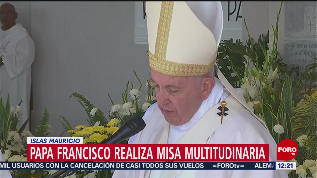 El papa Francisco realiza misa multitudinaria en Islas Mauricio