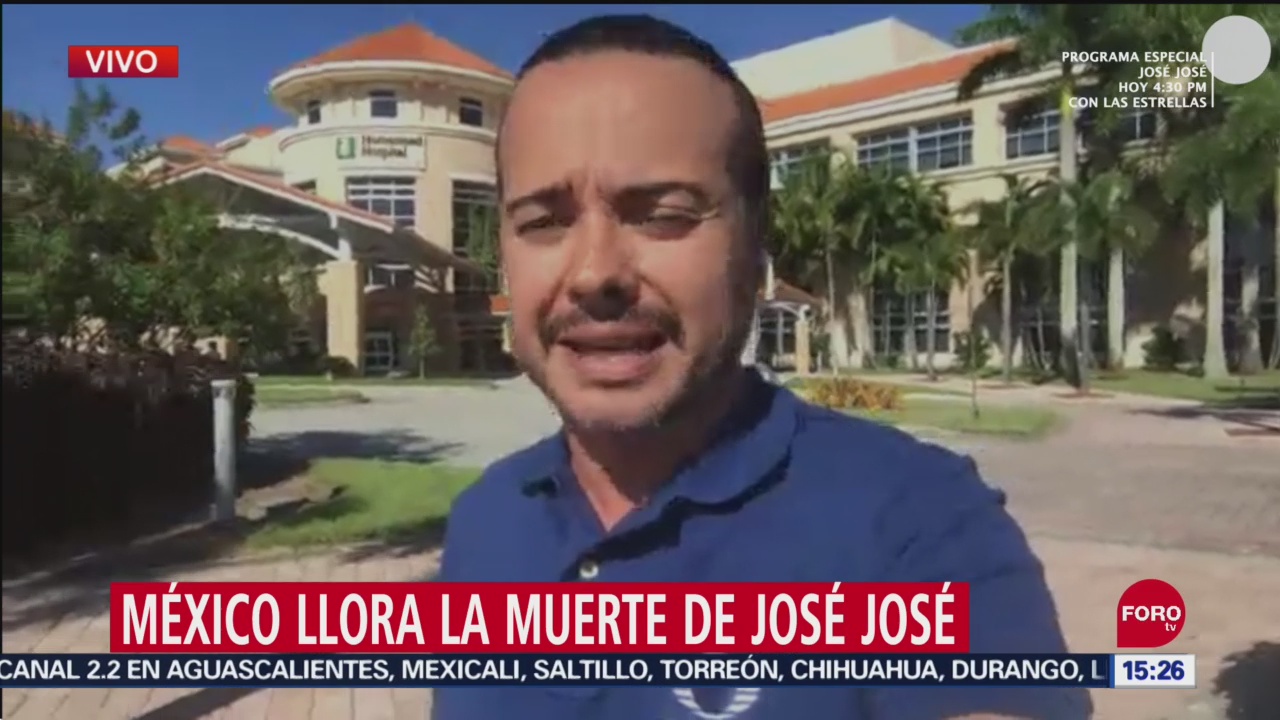 FOTO: Informe a las afueras del hospital donde murió José José, 28 septiembre 2019