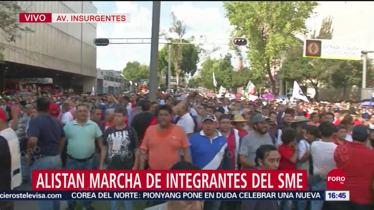 FOTO: Integrantes del SME bloquean Insurgentes para iniciar marcha, 27 septiembre 2019